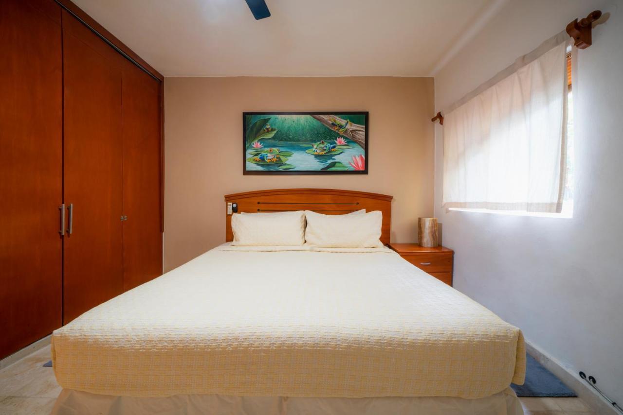 Rana Loca - Only 5 Min Walk To - At, Playacar, Chac Ha * Playa del Carmen