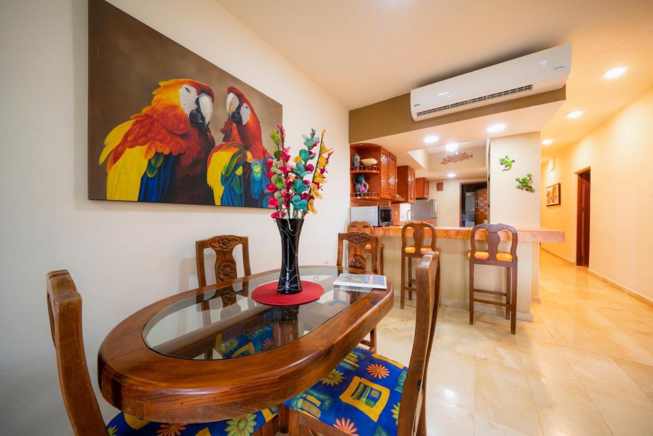 Rana Loca - Only 5 Min Walk To - At, Playacar, Chac Ha Apartamento *